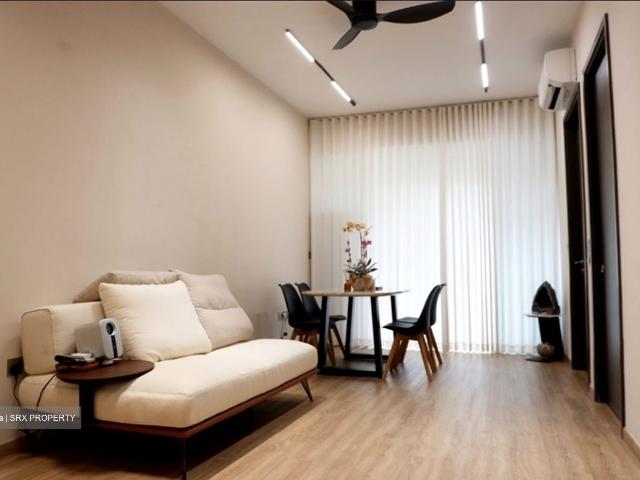 Eastbay D15, Apartment