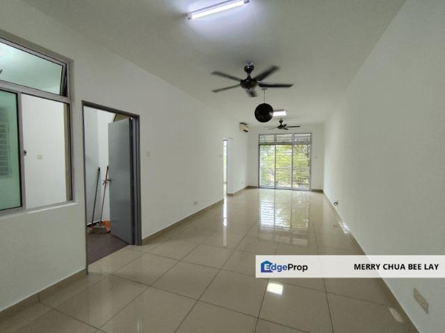 Eastbay Luxury Apartment