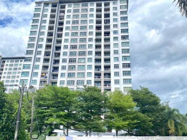 Eastbay Luxury Apartment