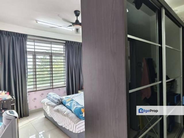 Eastbay Luxury Apartment