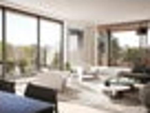 Eastbank Modern Hamilton East Living