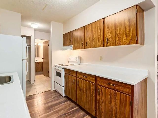 Eastgate Manor 1 Bedroom Apartment for Rent at 4909 45 Ave, Lloydminster, SK S9V 1R4