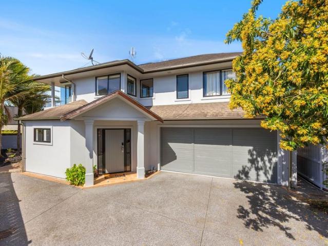 eastern beach, 4 bedrooms