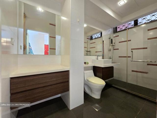 Eastern Lagoon D16, Condominium