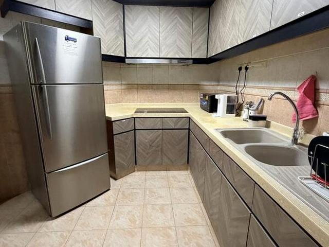 Eastpoint Green D18, Condominium