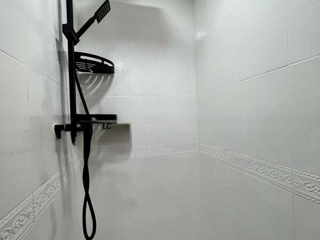 Eastpoint Green D18, Condominium