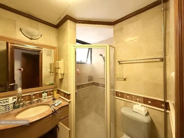 Eastpoint Green D18, Condominium