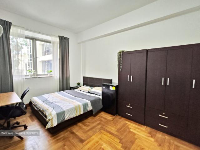 Eastpoint Green D18, Condominium
