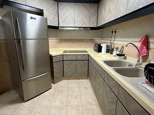 Eastpoint Green D18, Condominium