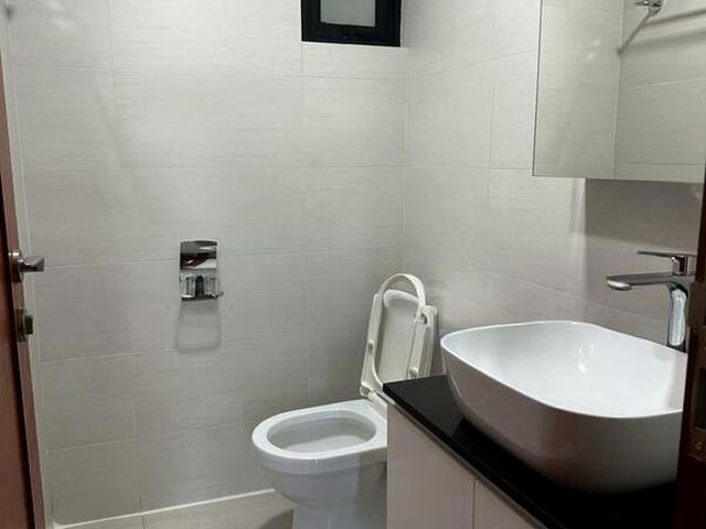 Eastpoint Green D18, Condominium