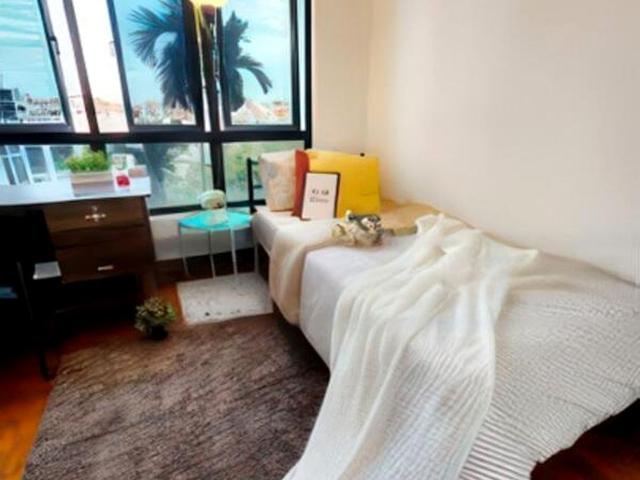 Eastpoint Green D18, Condominium