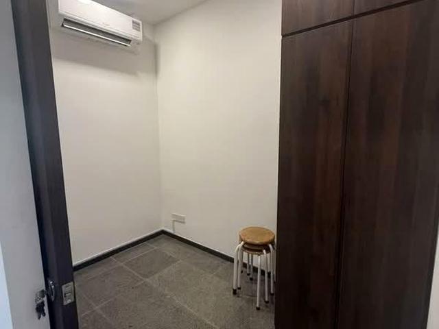 Eastpoint Green D18, Condominium
