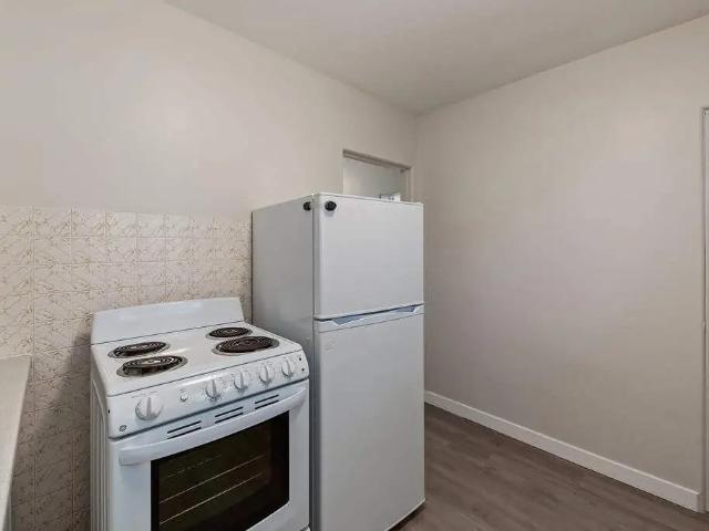 Eastwood Apartments 2 Bedroom Apartment for Rent at 6024 118 Ave Nw, Edmonton, AB T5W 1E7 Montrose