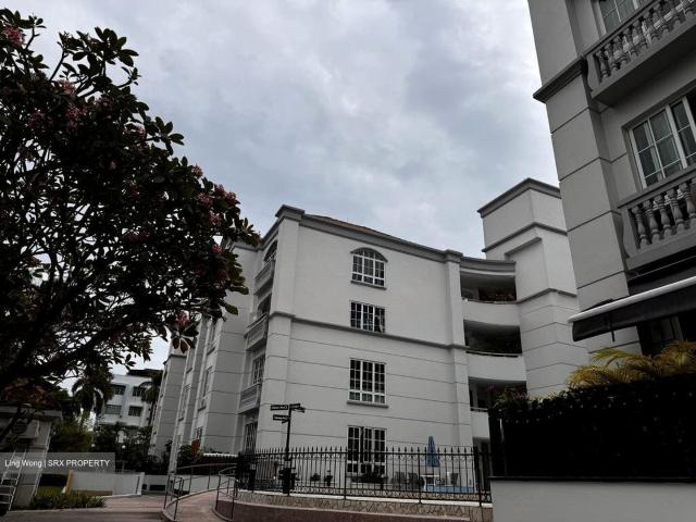 Eastwood Green D16, Condominium