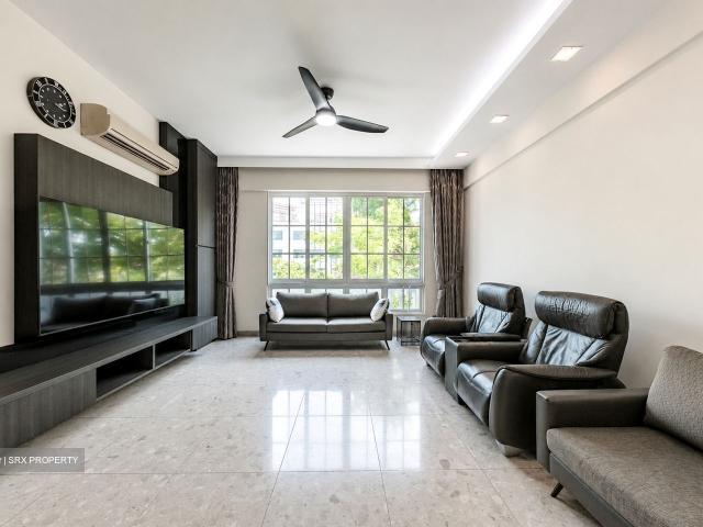 Eastwood Green D16, Condominium