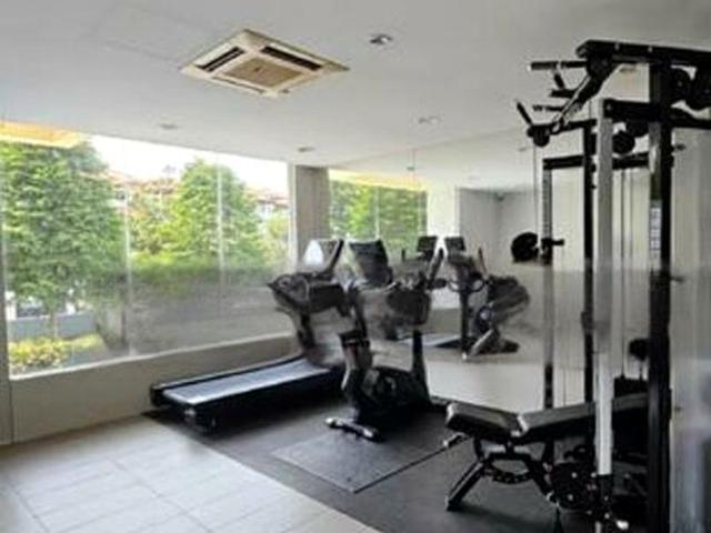 Eastwood Regency D16, Apartment