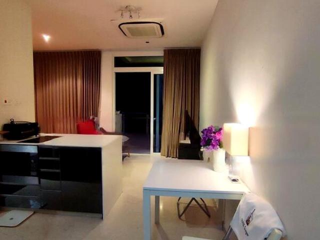 Eastwood Regency D16, Apartment