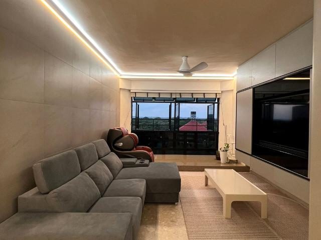 Eastvale D18, Condominium