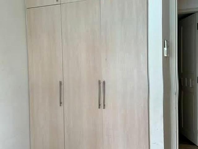 Eastvale D18, Condominium