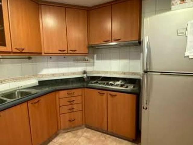 Eastvale D18, Condominium