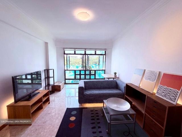 Eastvale D18, Condominium