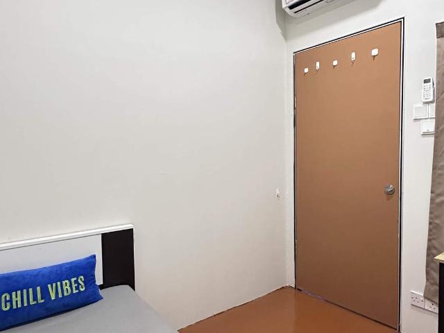 Easy Move In‼️Private Single Room with NO DEPOSIT!