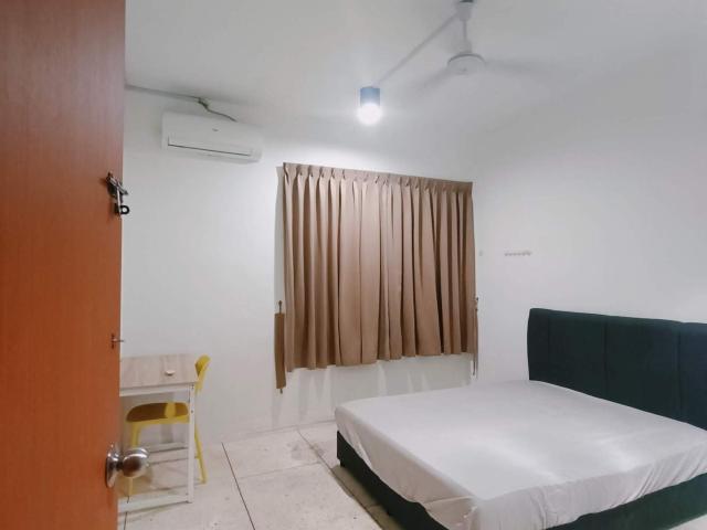 Easy Move In Process • Well Maintained Unit