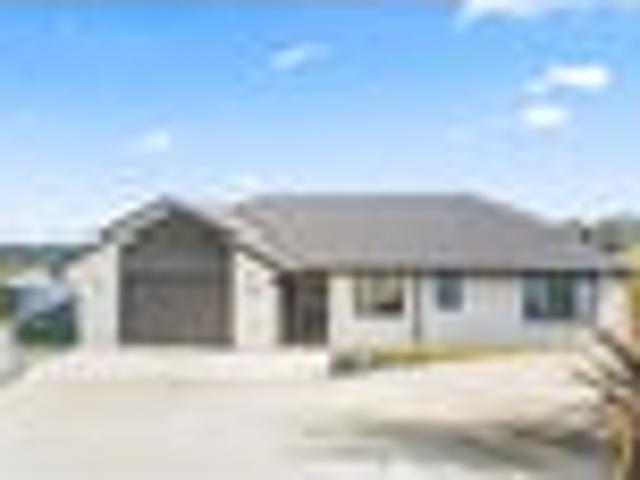 Easy & Affordable Coastal Living