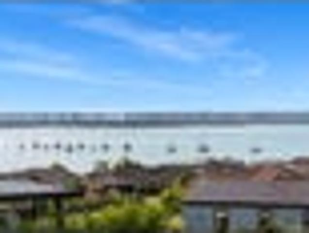 Easy Care Coastal Homestead