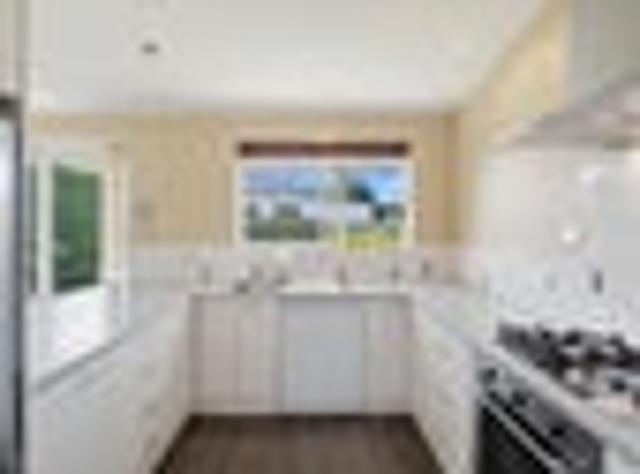Feilding Double Glazed Delight