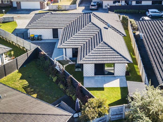 Easy Care Living in the Heart of Whitby