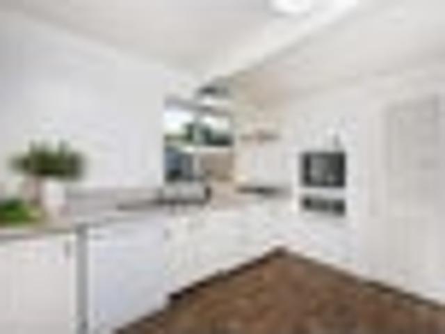 Easy care living with bonus space