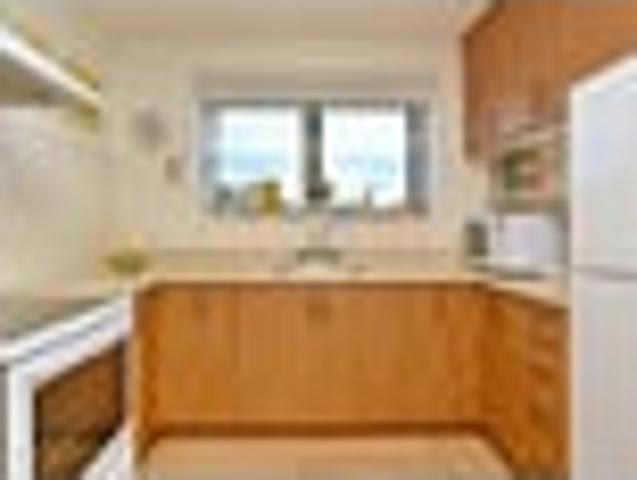 Easy Care, Single Level Living!