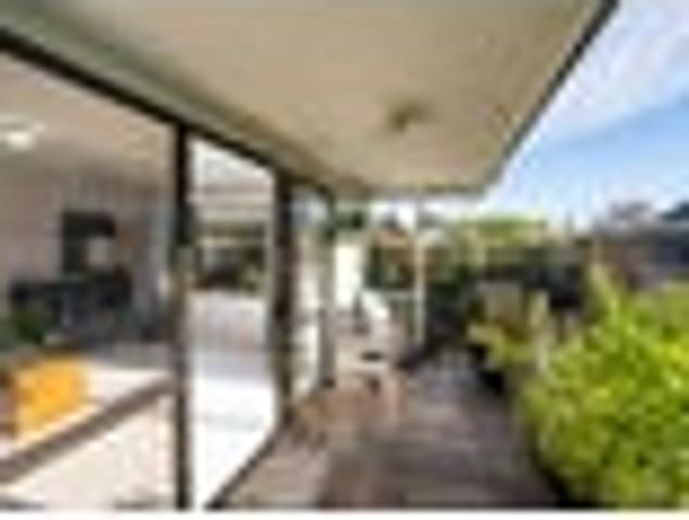 Easy Care With Spacious Living