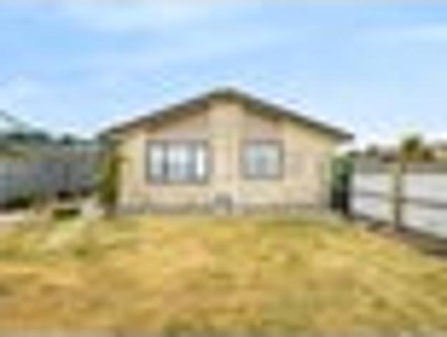 Easy Care, Two Bedroom Home