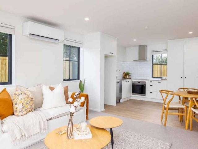 Easy living close to city