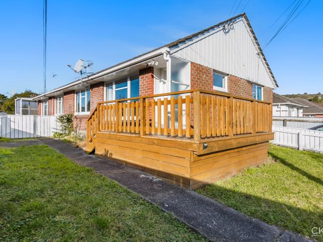 Easy Living Close to Everything in Clouston Park