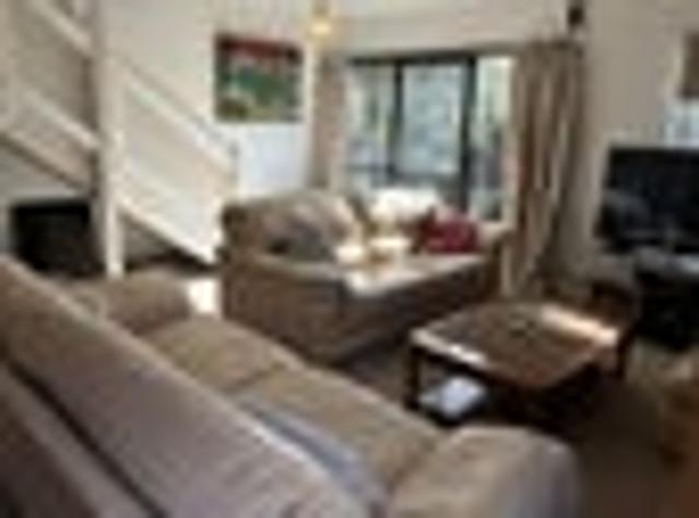 Sunny North Facing Townhouse