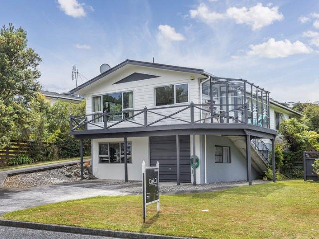 EASY LIVING IN THE HEART OF CAMBORNE