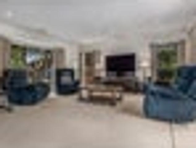 EASY LIVING IN PRIME LOCATION