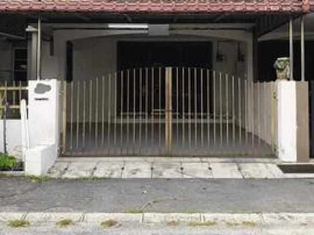 Easy Parking Near Field Pengkalan Ria Pegoh Pinji Mewah Indah Station