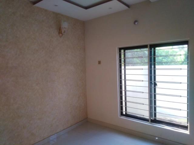 Easily Accessible 10 Marla House Available For Sale Lahore Wapda Town ID 76099