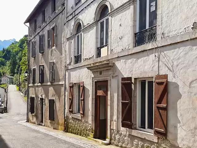 Eaux Bonnes 64440 Achat / Vente immeuble