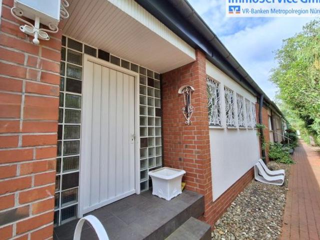 Ebenerdiges Wohnglück – Gepflegter Bungalow mit Garage und Garten
