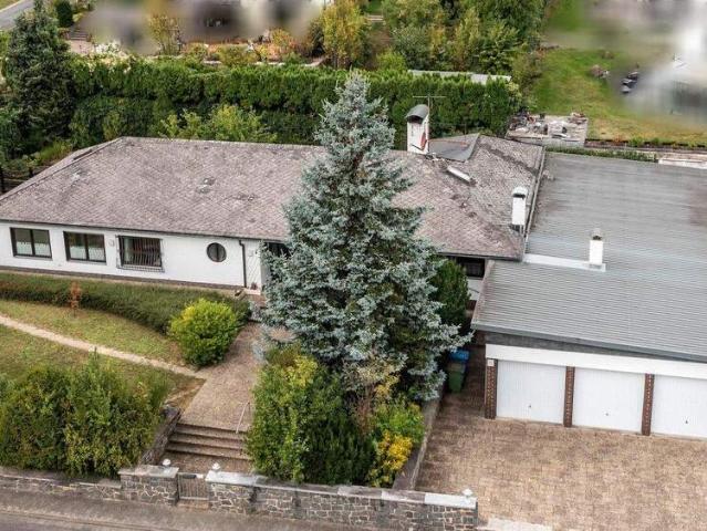 Ebenerdiges Wohnen! Walmdach Bungalow in beliebter Lage