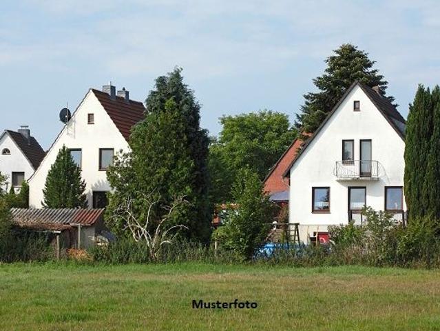 Ebenerdiges Wohnhaus mit durchdachter Raumaufteilung und Garage