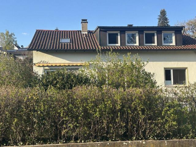 EG Wohnung mit Terrasse und Garten in ruhiger Randlage freut sich auf handwerkliches Geschick