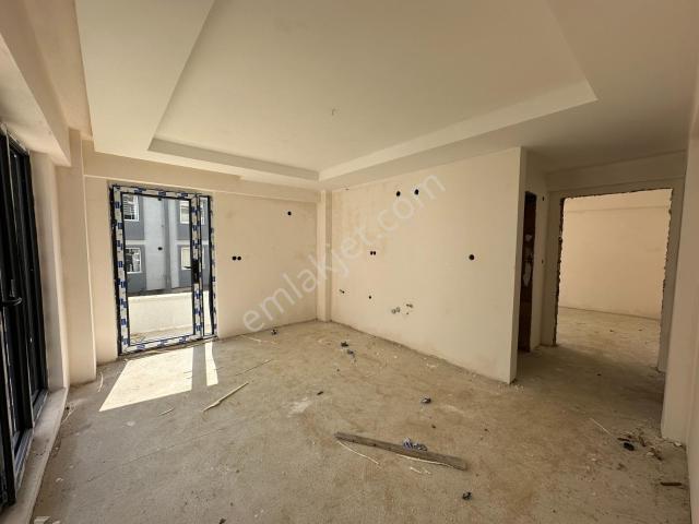 Ege Emlak'tan Çarşı İçerisinde Sıfır Ara Kat 1+1 Satılık Daire