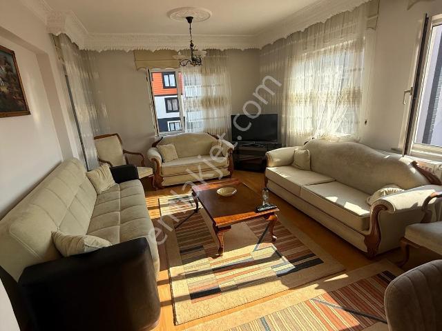 Ege Emlak'tan İspat Camide Eşyalı 3+1 Kiralık Daire