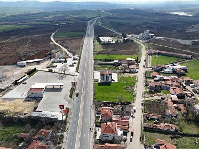 EGE EMLAK'TAN PAŞAYİĞİT KÖYÜNDE SATILIK EV VE DÜKKAN